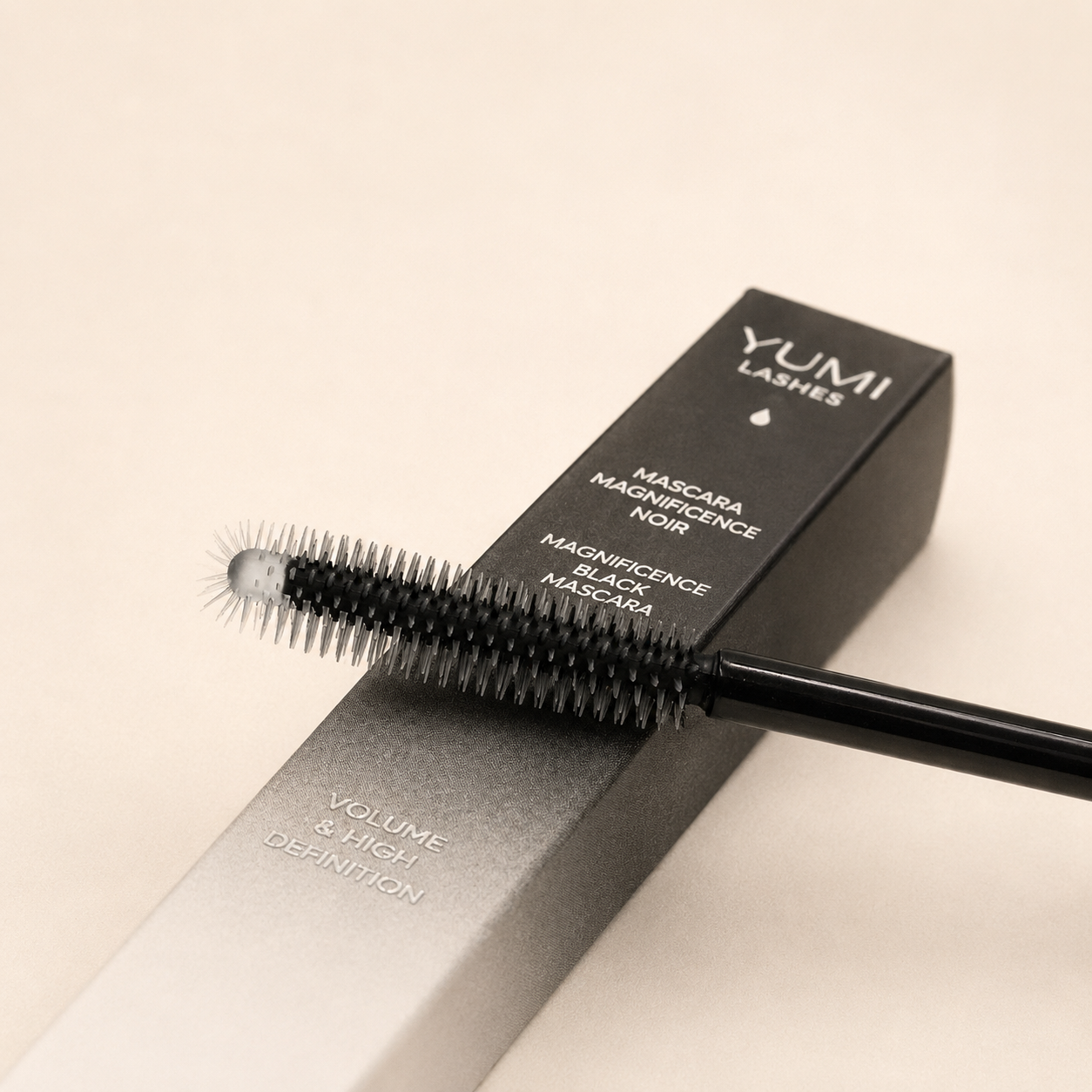 YUMI lashes black mascara