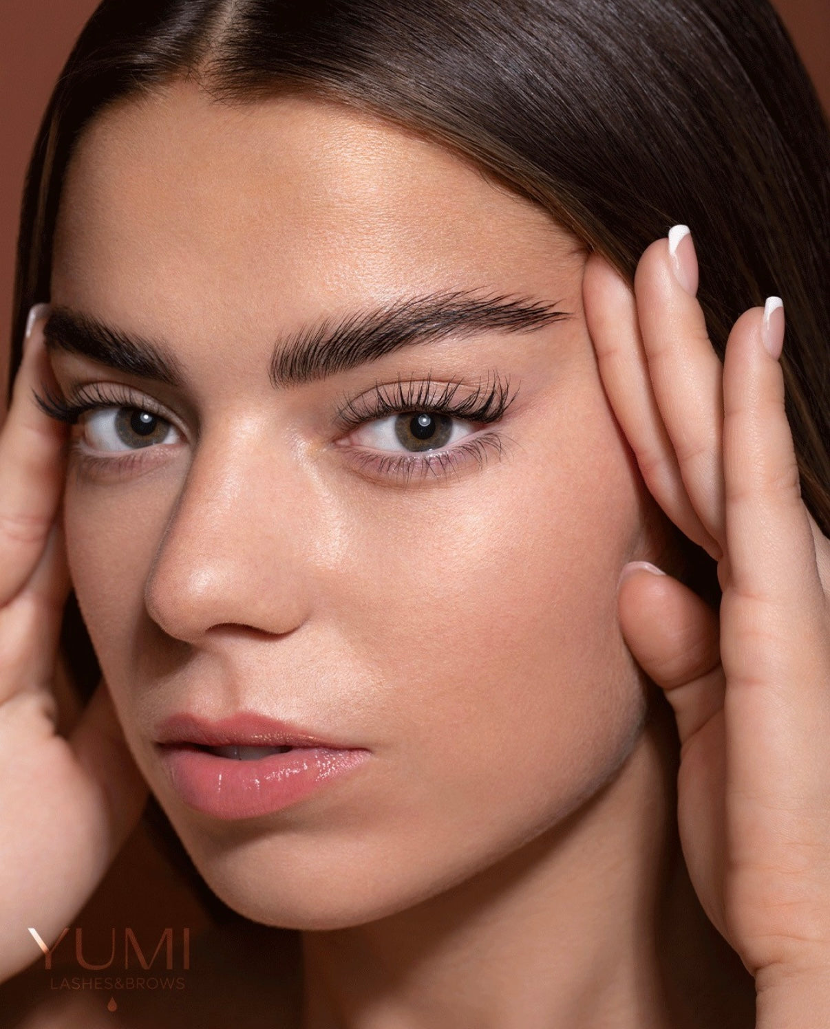 Yumi Lashes nourishing mascara serum