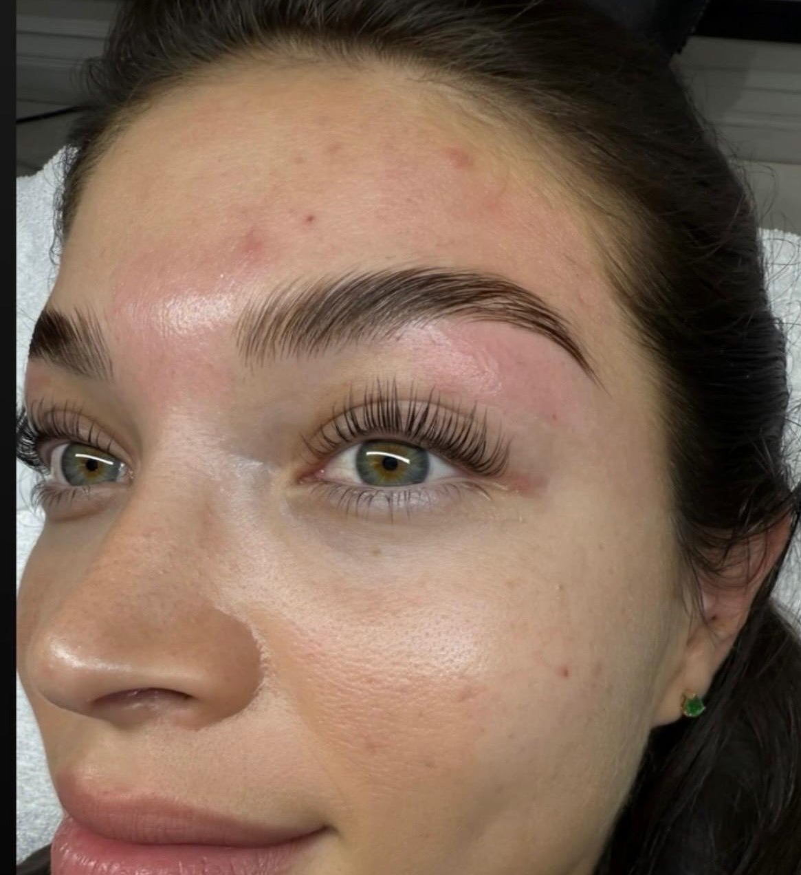 Wimpers na het aanbrengen van mascara